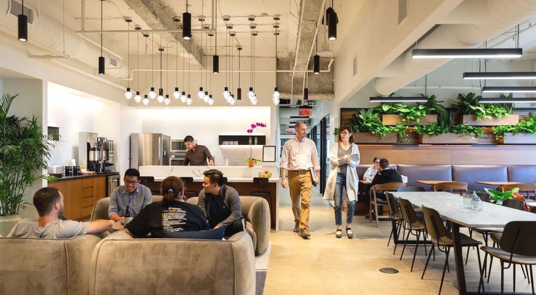 Consultation personnalisée en planification financière avec analyse des besoins spécifiques du client